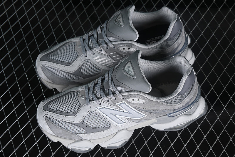 9060 'Shadow Grey' / Siver Grey