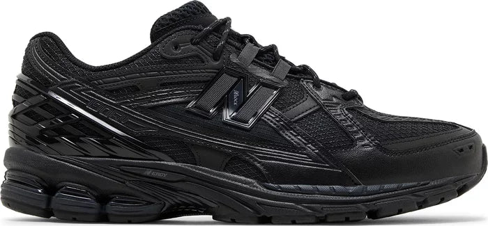 1906U 'Triple Black'