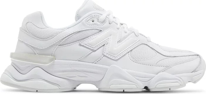 9060 'Triple White'