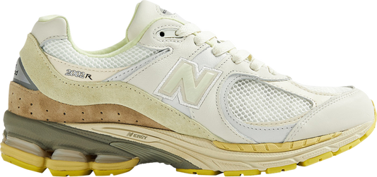 AURALEE x 2002R 'White'