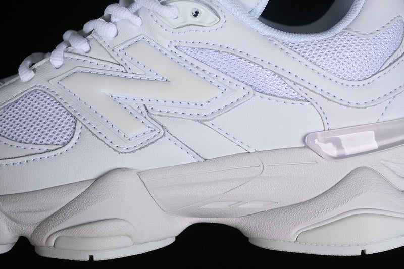 9060 'Triple White'