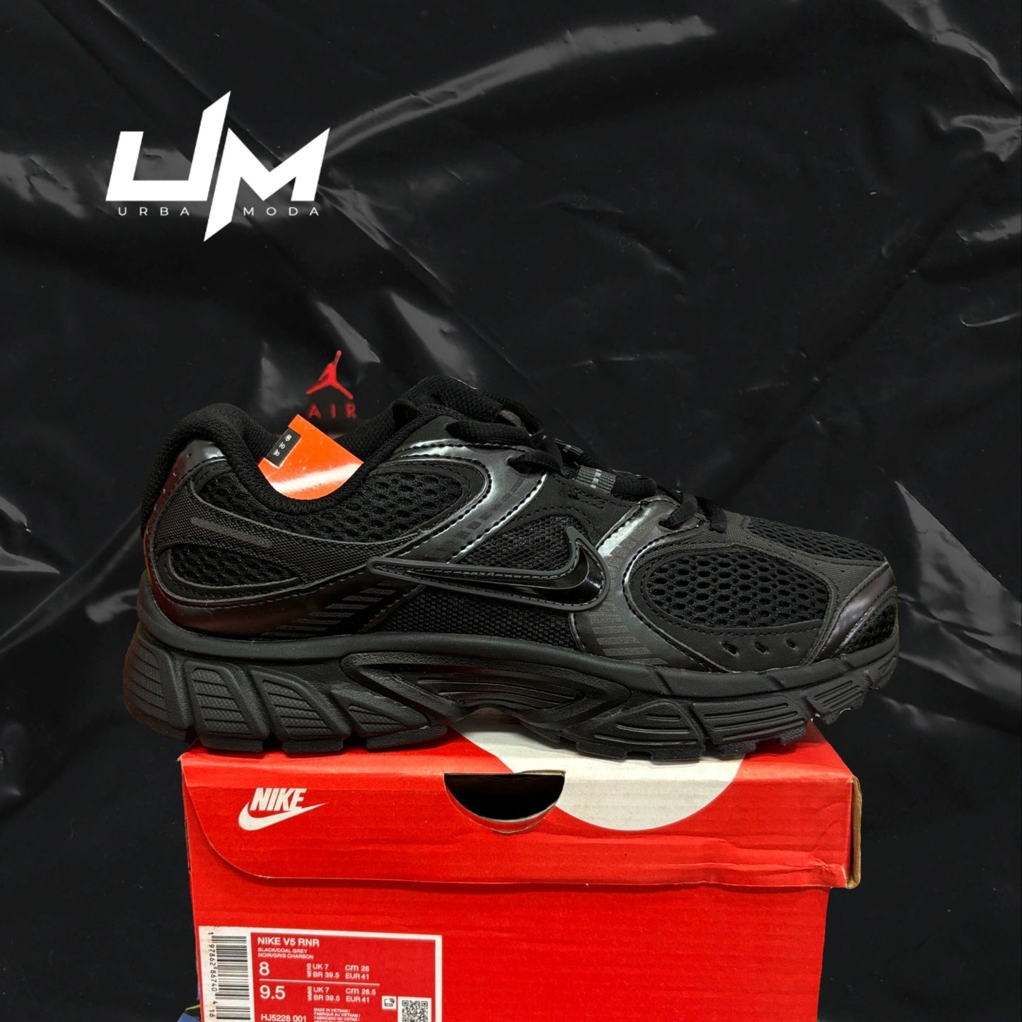 Nike V5 RNR Black Grey