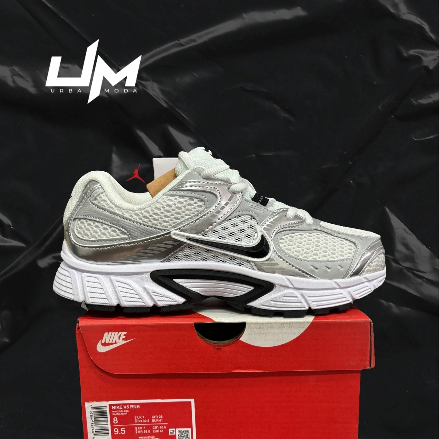 Nike V5 RNR White Black
