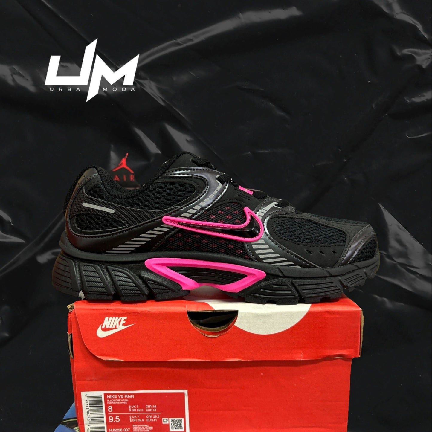Nike V5 RNR Black Pink