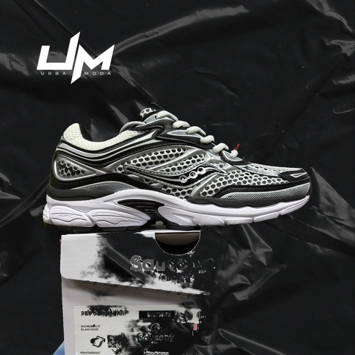 Saucony ProGrid Omni 9 White Black