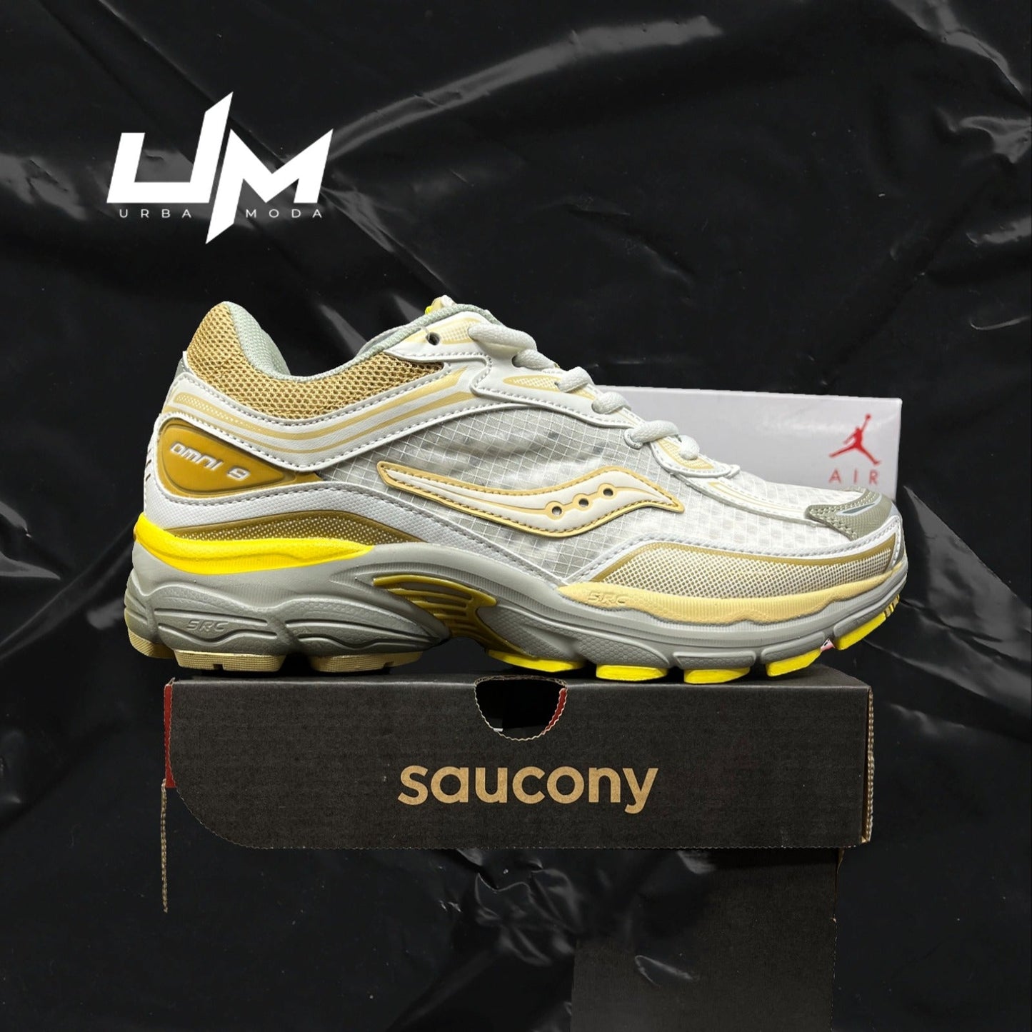 Saucony ProGrid Omni 9 White Cream