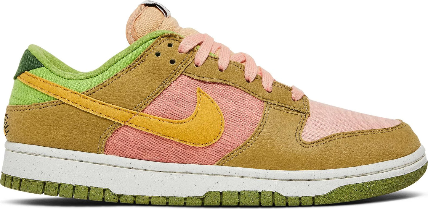Dunk Low 'Sun Club - Arctic Orange Sanded Gold'