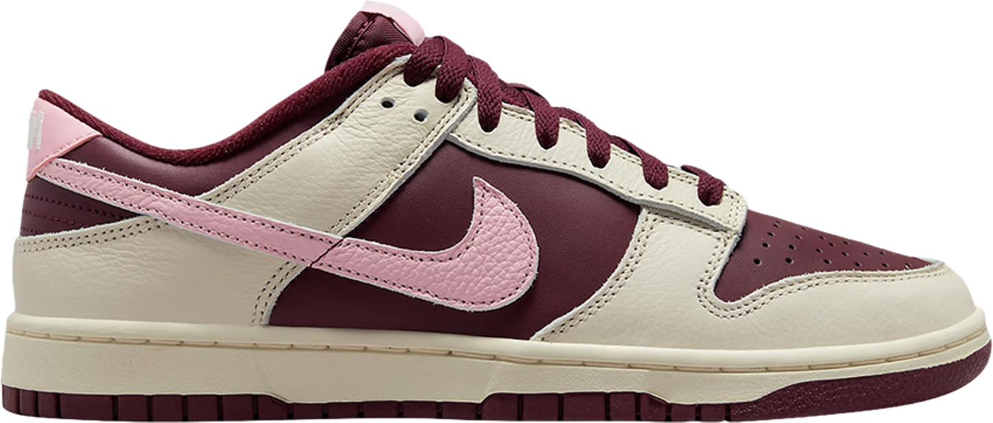 Dunk Low 'Valentine's Day'