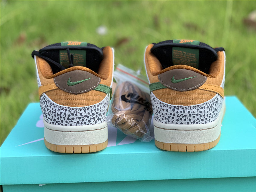 SB Dunk Low “Safari”