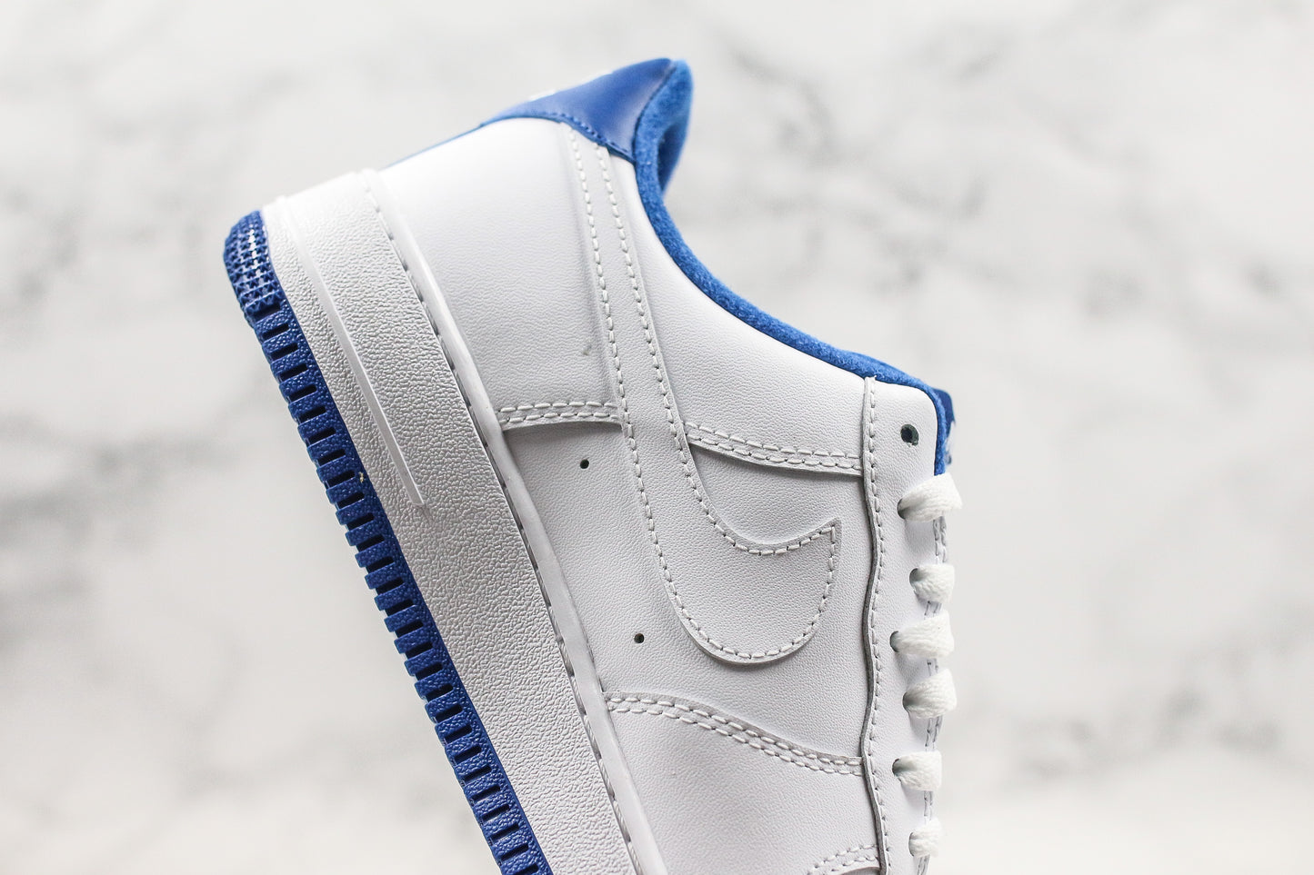 Air Force 1 '07 "White Deep Royal Blue”