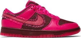 Dunk Low "Valentine's Day"