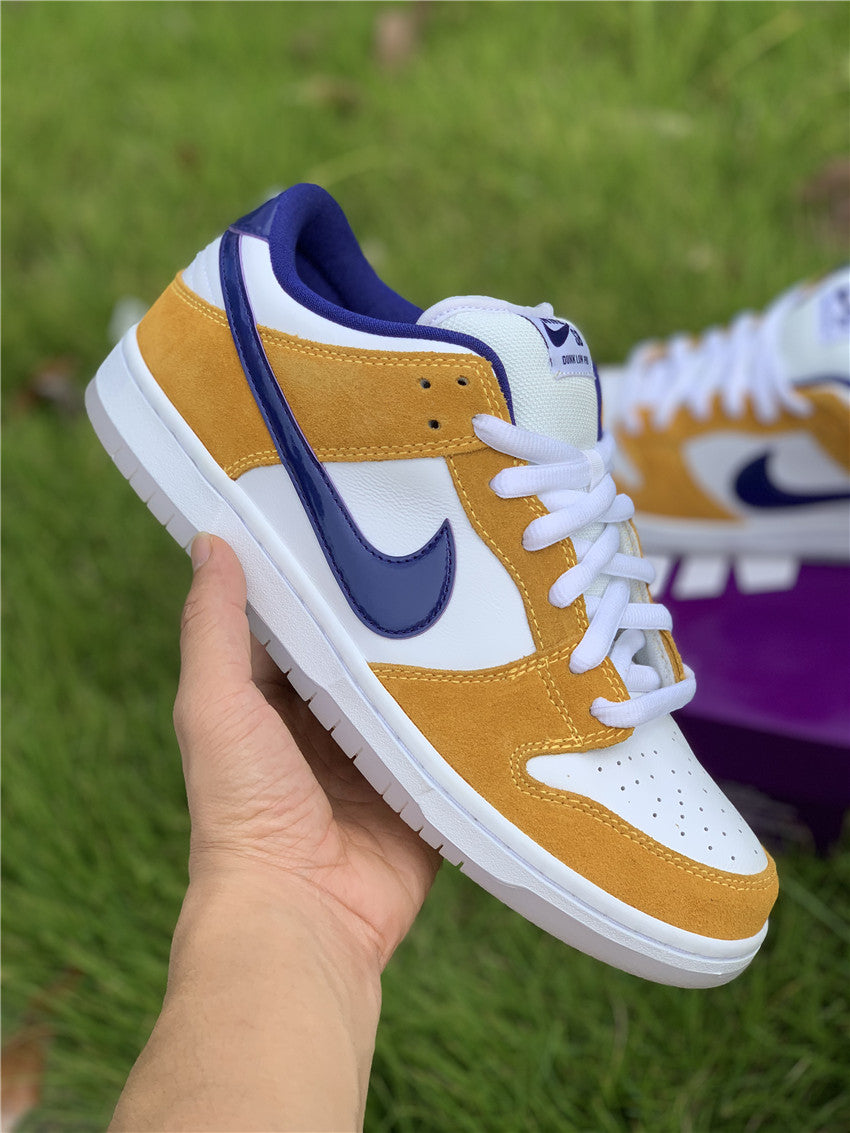 SB Dunk Low "Laser Orange"