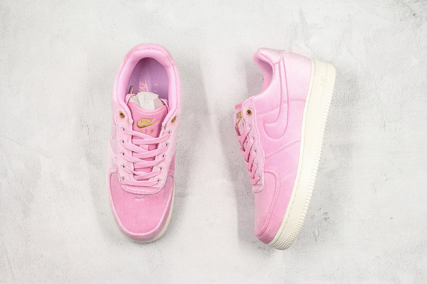 Air Force 1 '07 "Velour Pink Rise"