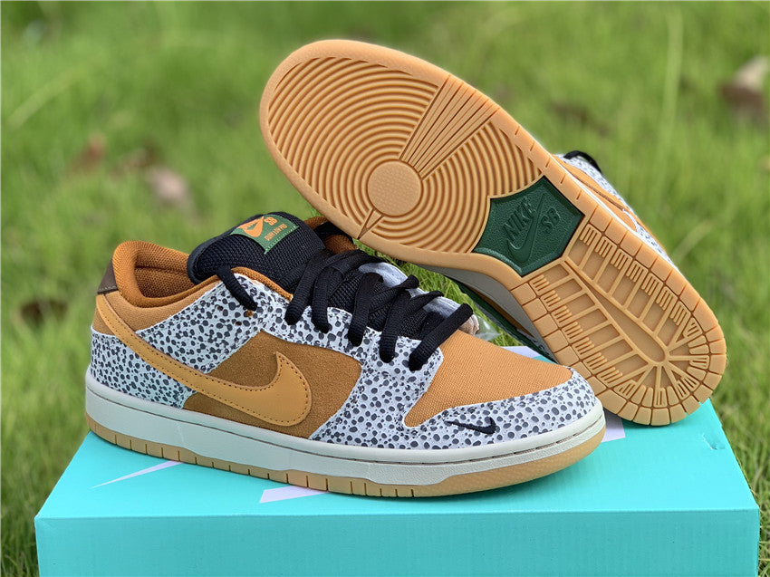 SB Dunk Low “Safari”