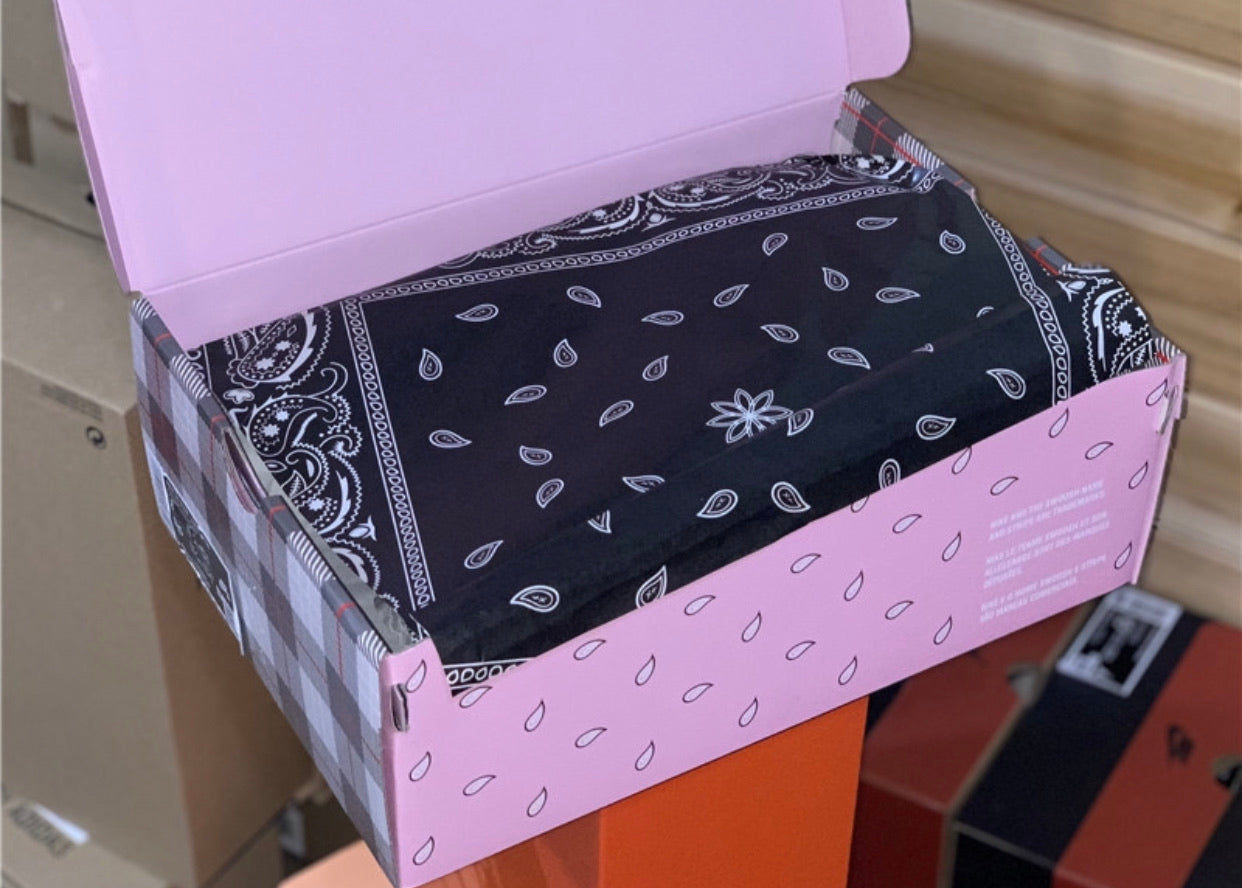 SB Dunk Low Travis Scott