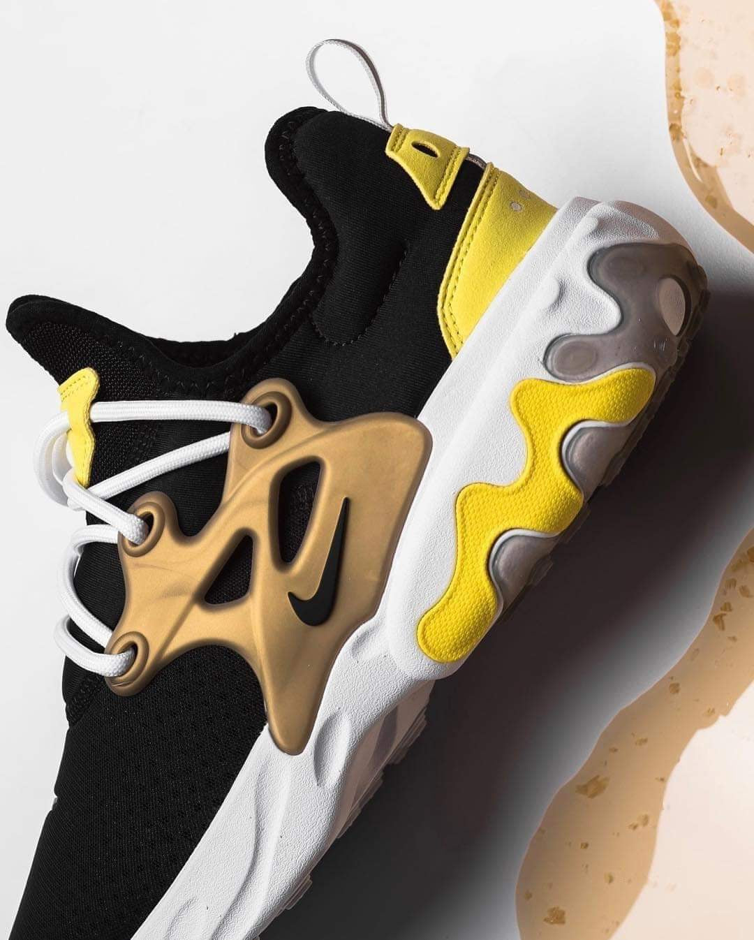 Air Presto React Brutal Honey