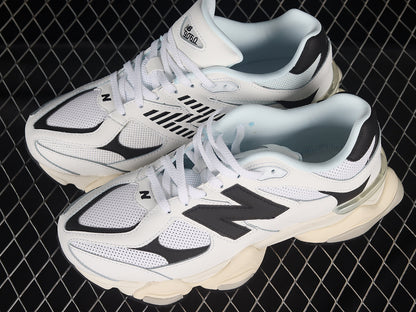 9060 'White Black'