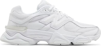 9060 'Triple White'