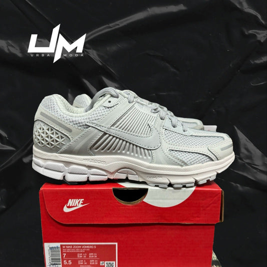 Nike Zoom Vomero 5 Grey Silver