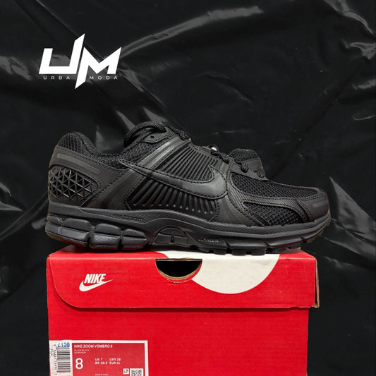 Nike Zoom Vomero 5 All Black