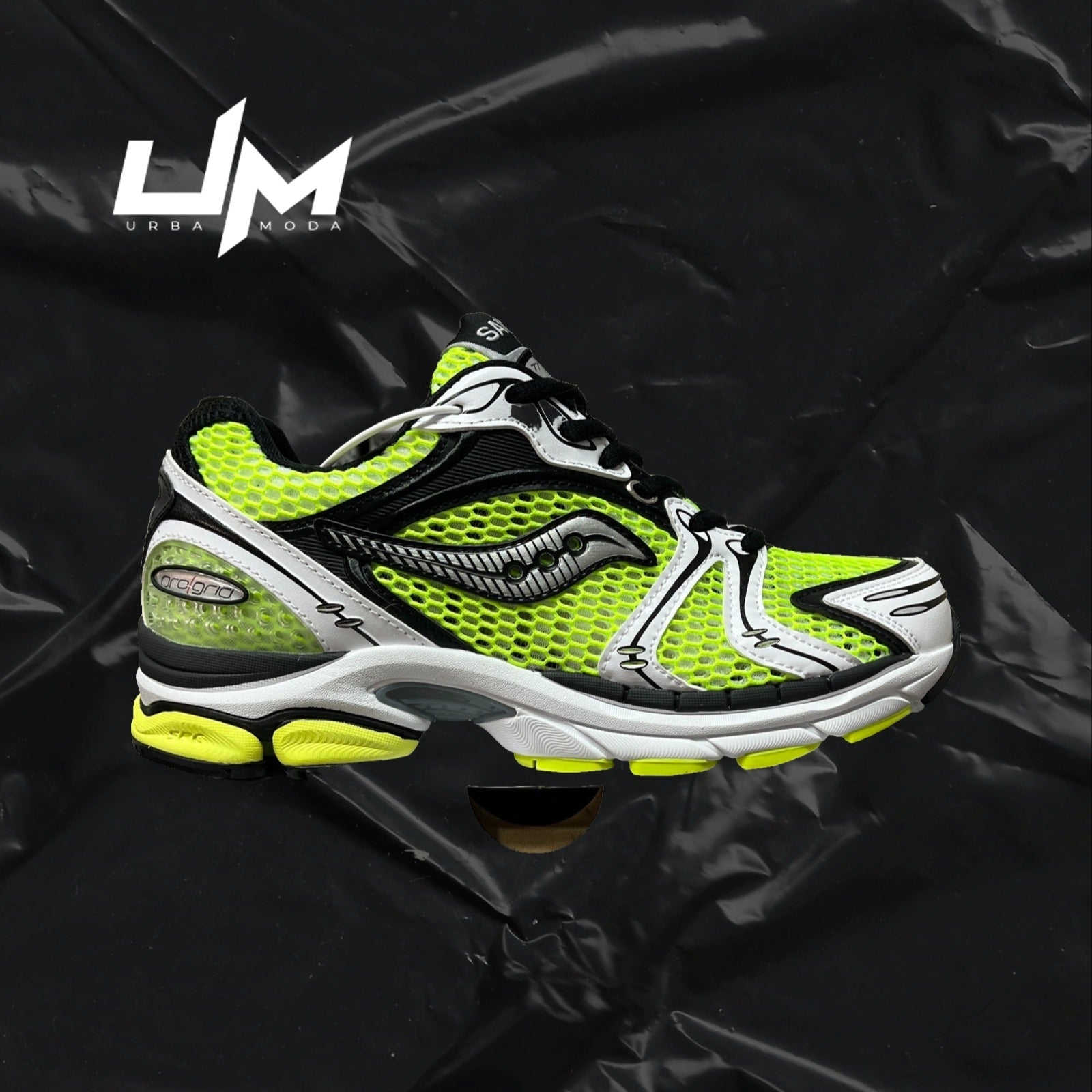 Saucony ProGrid Omni 9 White Yellow