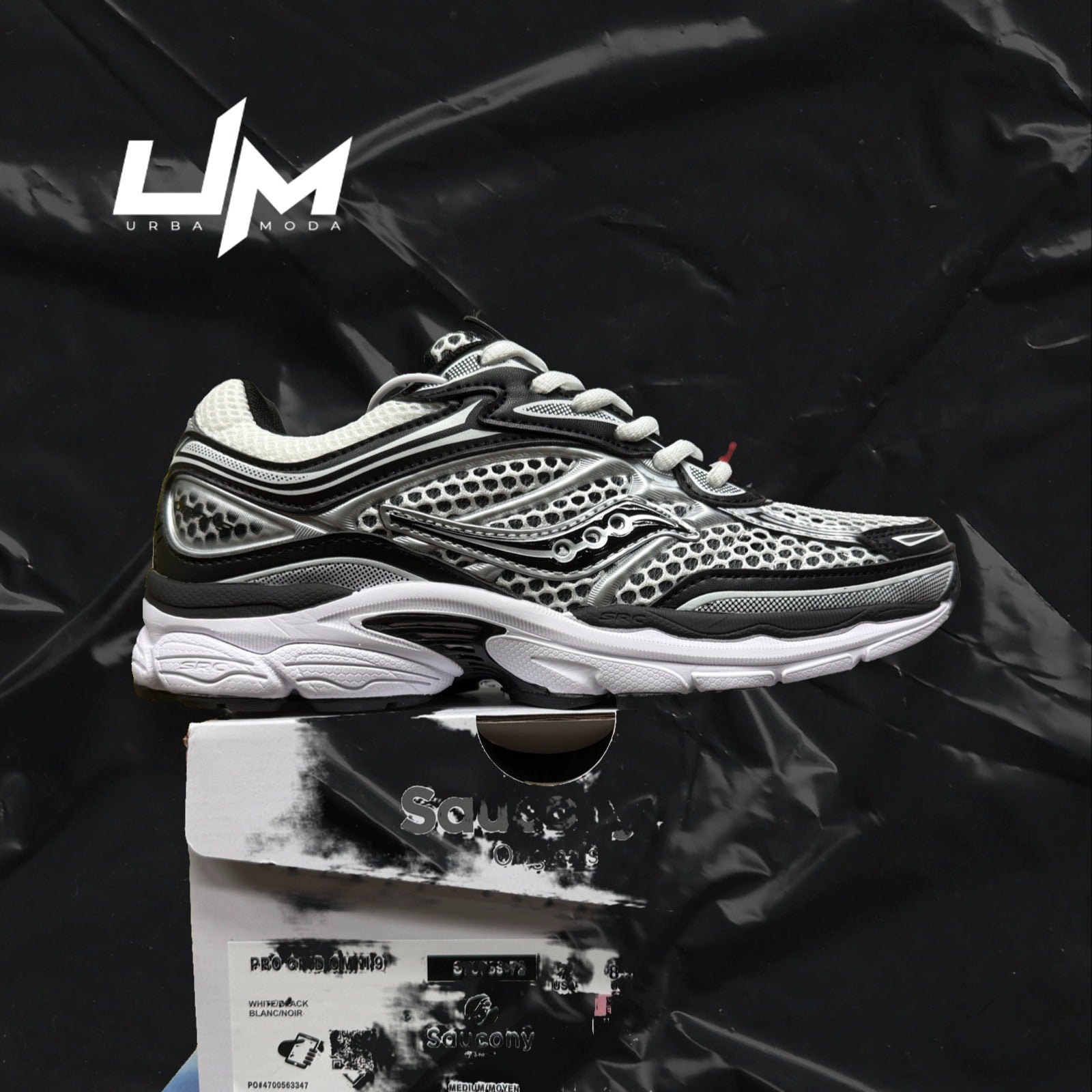 Saucony ProGrid Omni 9 White Black