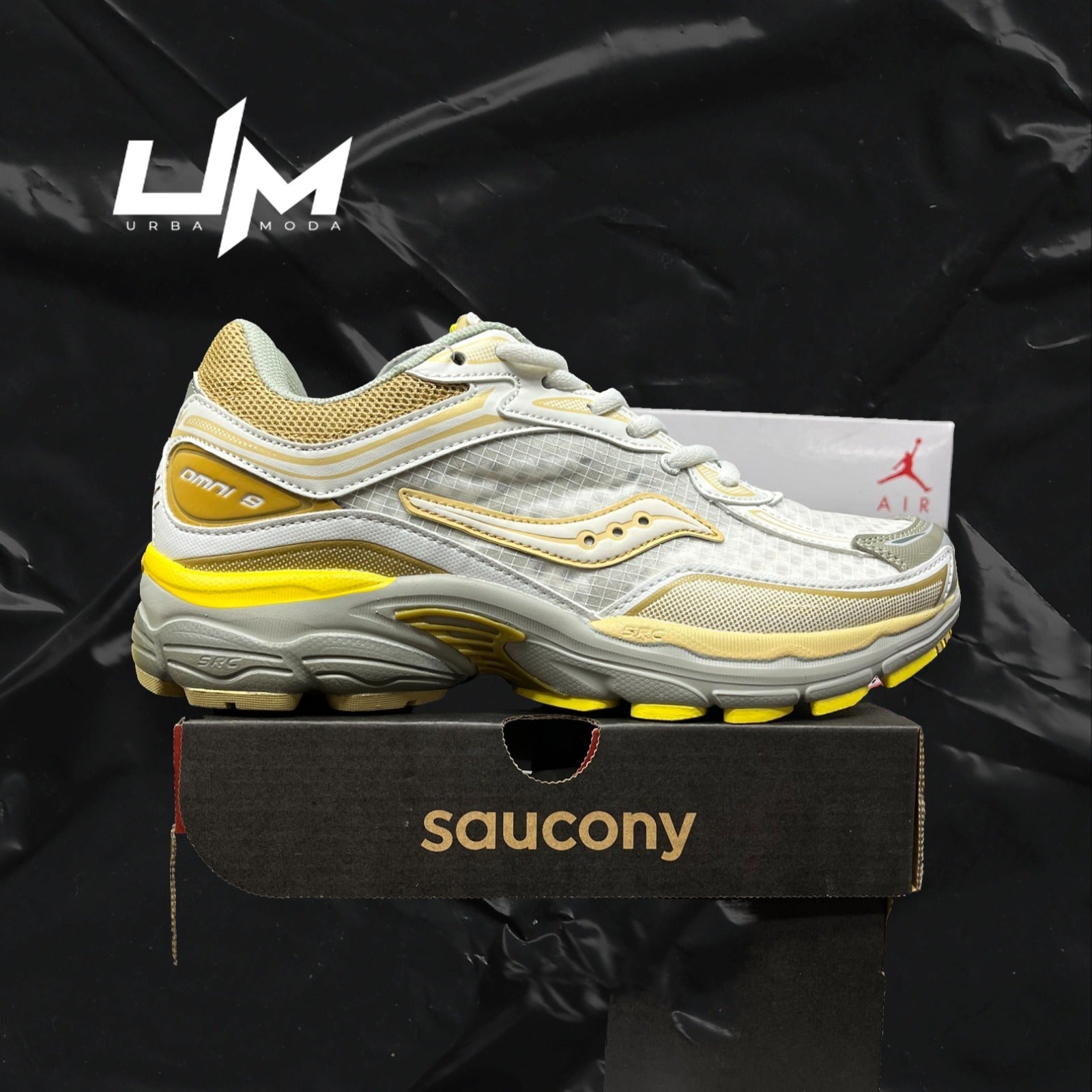 Saucony ProGrid Omni 9 White Cream