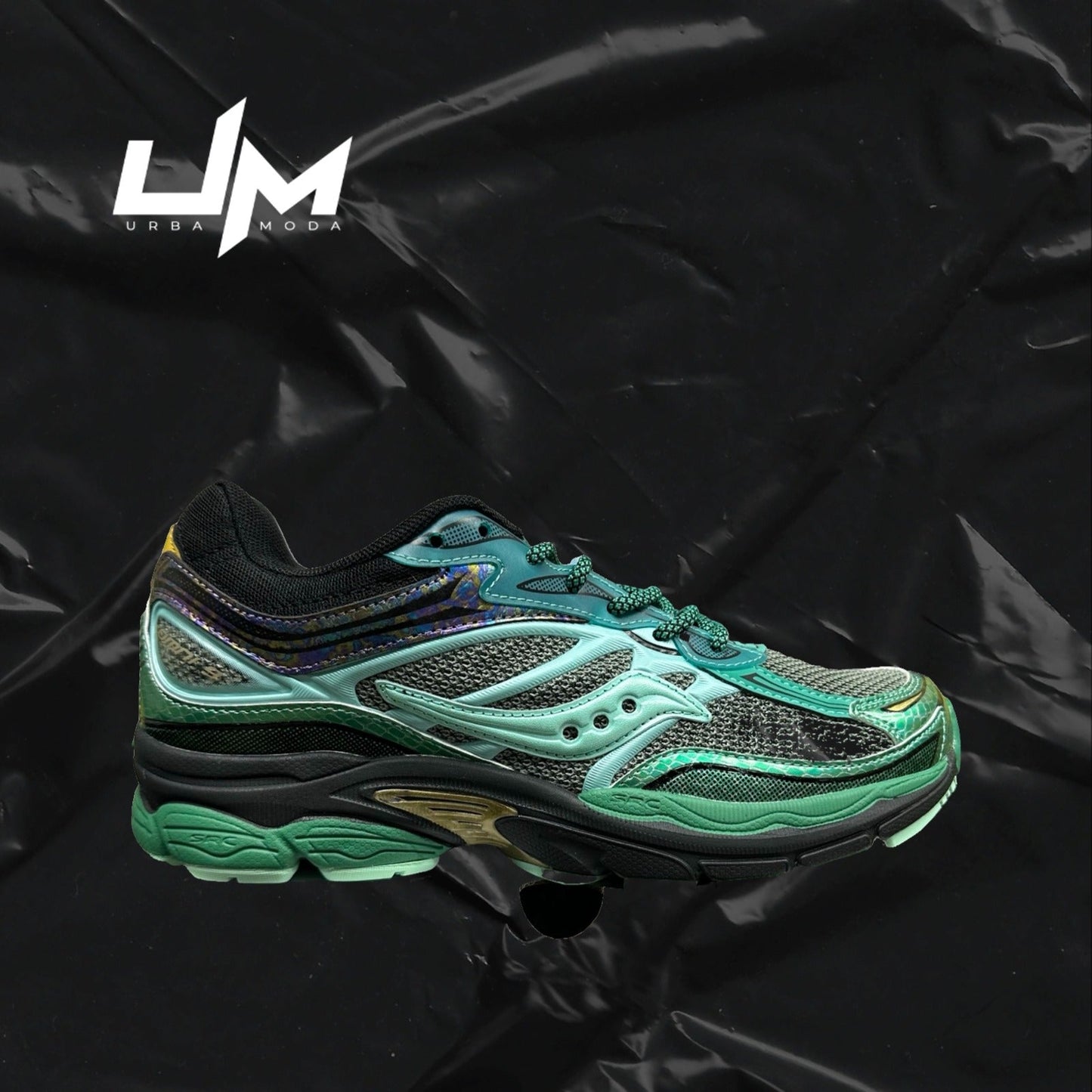 Saucony ProGrid Omni 9 Green Glow