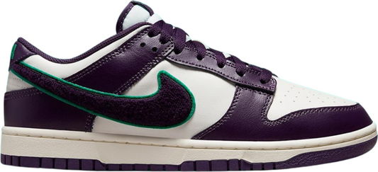 Dunk Low "Chenille Swoosh"
