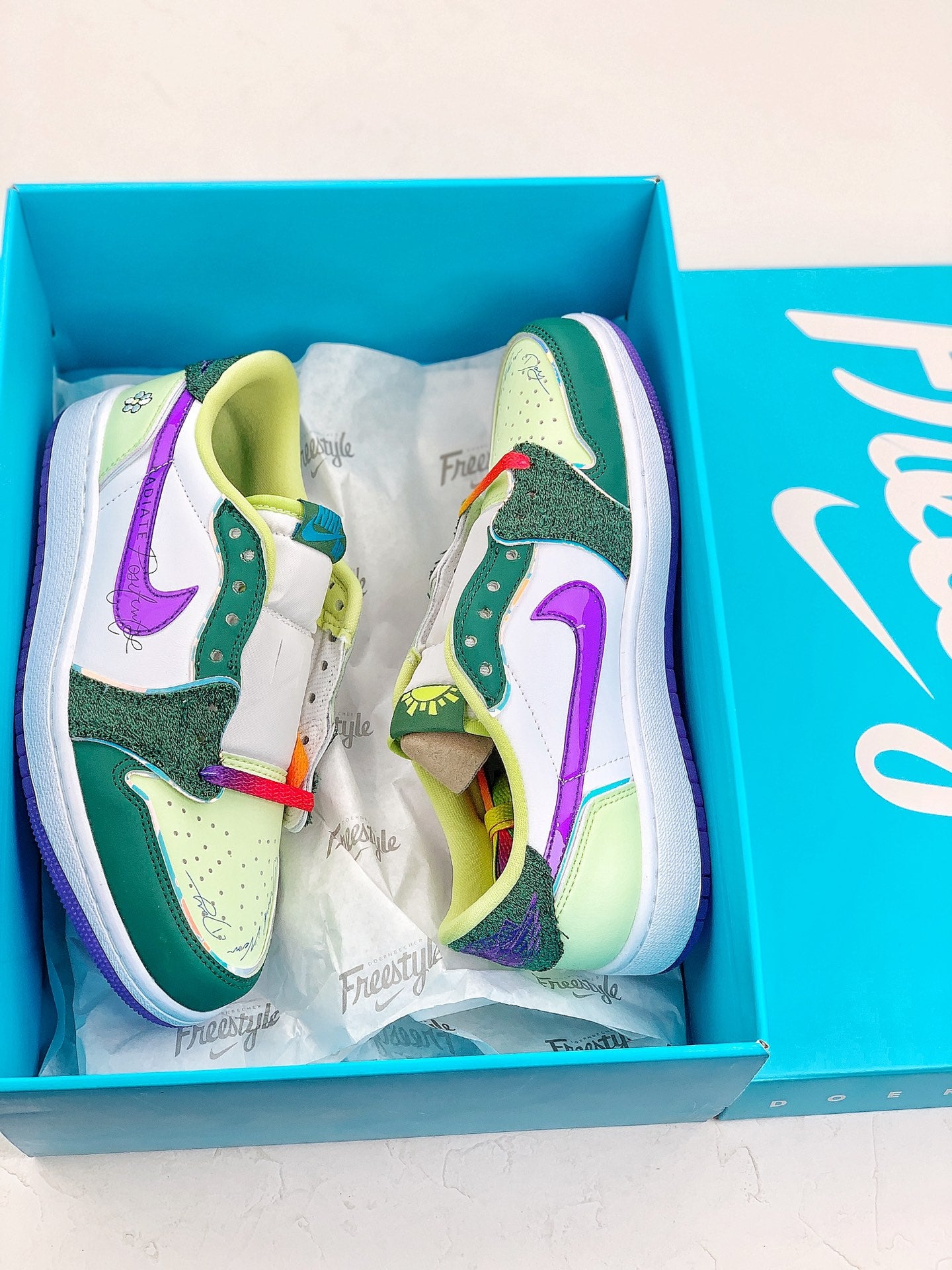 1 Retro Low OG 'Doernbecher 2023'